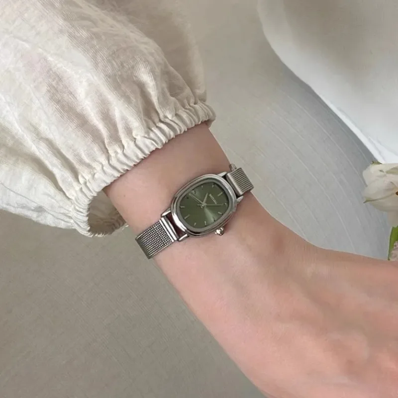 Ladies Luxury Watch - Mała owalna tarcza Zielony zegarek Proste