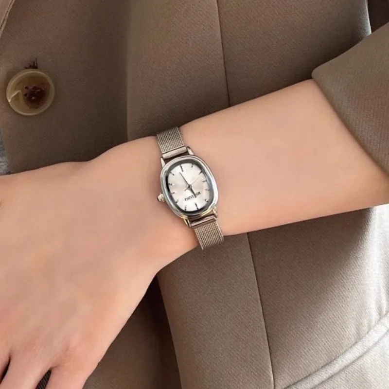 Mała owalna tarcza Zielony zeg – Ladies Luxury Watch recenzja i cena
